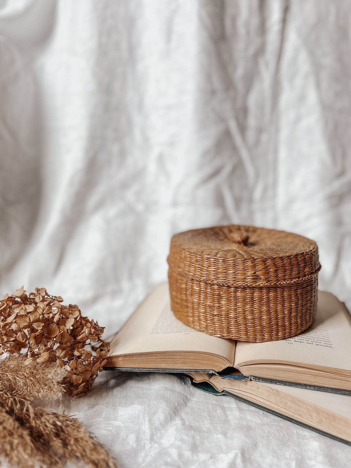 Vintage Round Seagrass Sewing Basket, Straw Trinket Basket